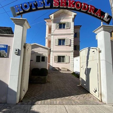 Hotel Shkodra L מראה חיצוני תמונה