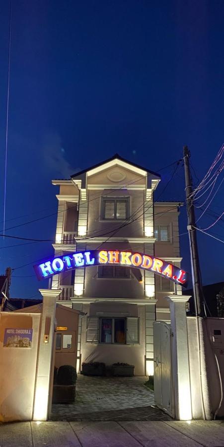 Hotel Shkodra L מראה חיצוני תמונה